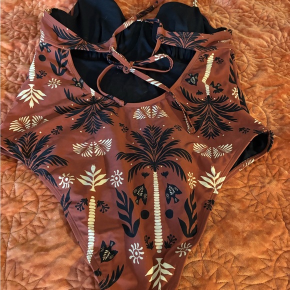 Cupshe one piece swimsuit NWOT - Picture 4 of 5
